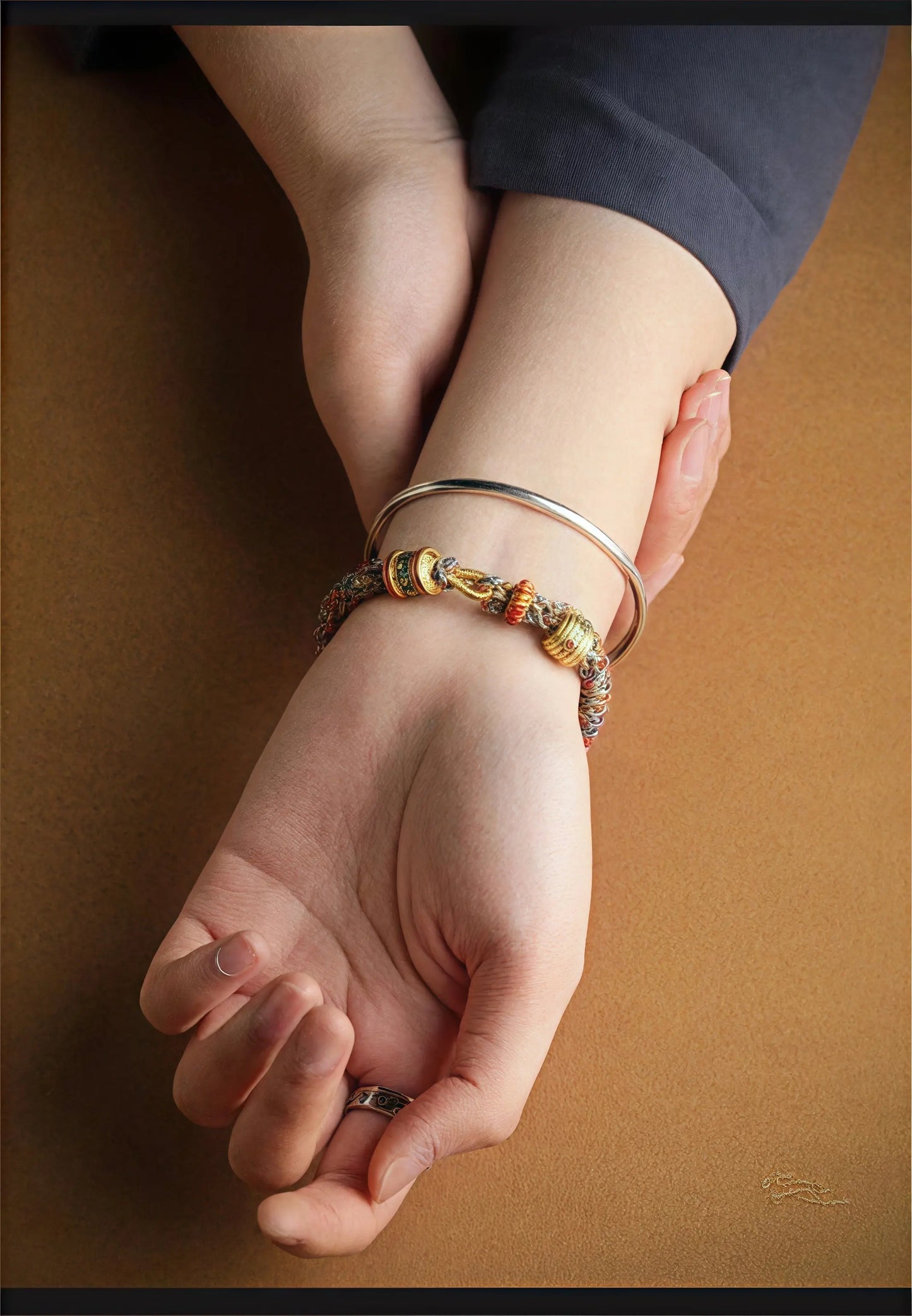 Handmade Tibetan Buddhist mantra bracelet with Om Mani Padme Hum – for peace and protection